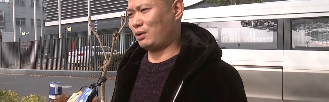 男子想买“奔驰”回家过年，签了字转了定金后被店员告知：太便宜，卖不了！