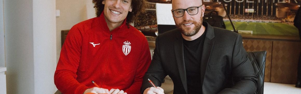 AG体育-官方：摩纳哥租借莱斯特城中卫费斯，含选择买断条款