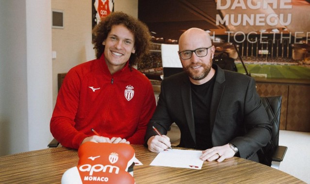 AG体育-官方：摩纳哥租借莱斯特城中卫费斯，含选择买断条款